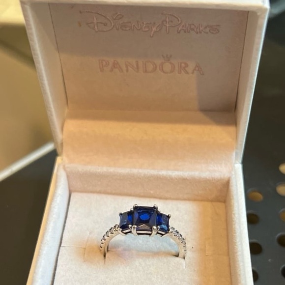 Blue Rectangular Three Stone Sparkling Ring US8 - Picture 10 of 12